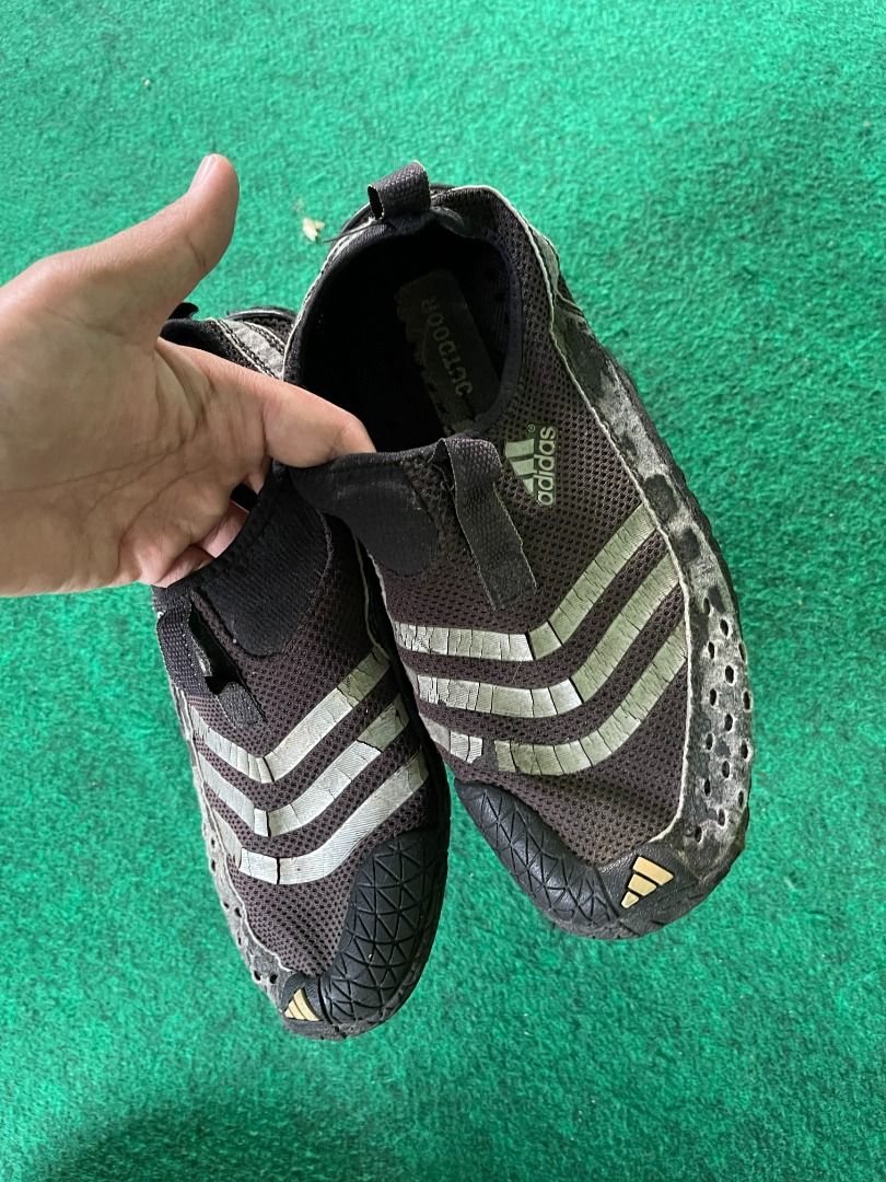 Sepatu adidas jawpaw Fesyen Pria Sepatu Sneakers di Carousell
