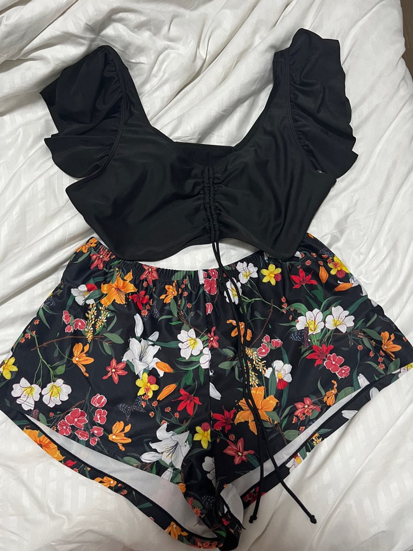 SHEIN CURVE SWIMWEAR on Carousell