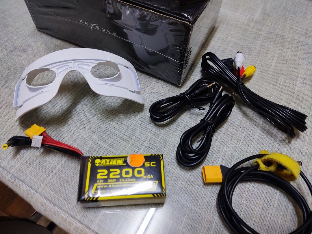 Skyzone sky04l, Hobbies & Toys, Toys & Games on Carousell