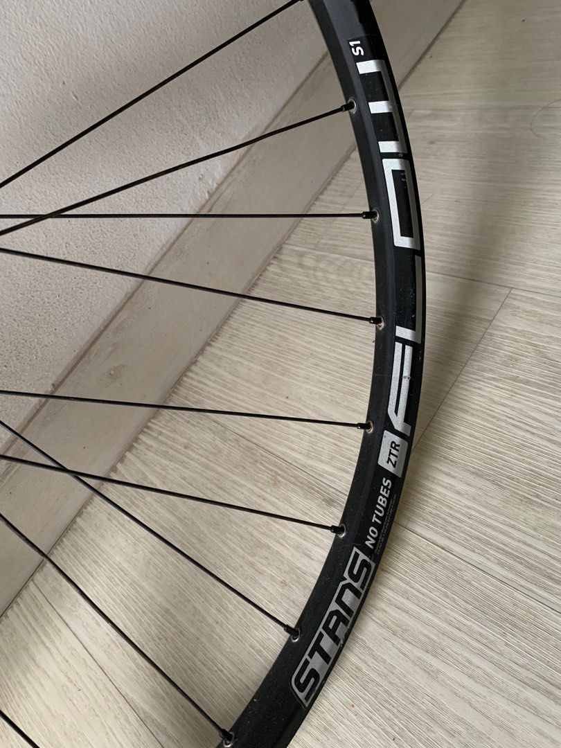 Stans ZTR Flow S1 29er MTB wheelset Sports Equipment Bicycles