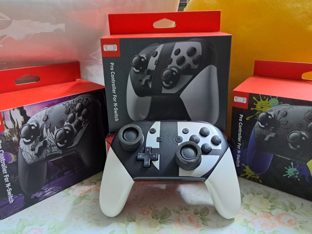 Switch pro controller （分類：手掣）位於 Hong Kong。 由 alyssalam1995 提交（商品編號 1222688913，圖片 2）。簡介： 。