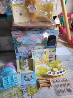 Sylvanian Families Seaside ice cream shop