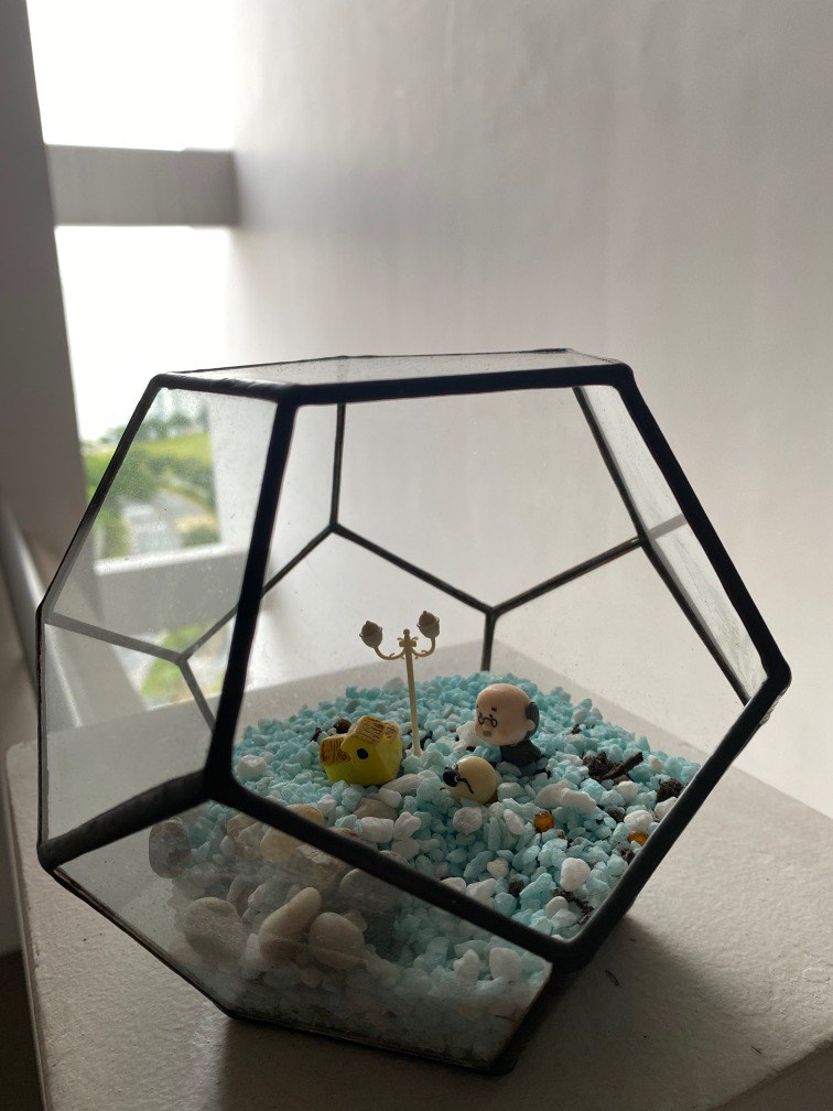 Terrarium holder, Furniture & Home Living, Gardening, Pots & Planters