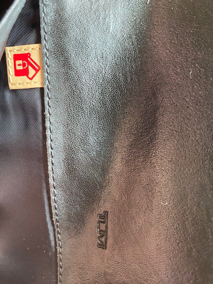 Tumi envelope wallet with RFID, Women's Fashion, Bags & Wallets