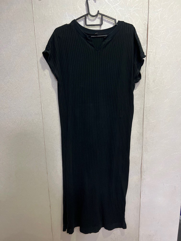 Uniqlo black maxi dress, Women's Fashion, Dresses & Sets, Dresses on ...