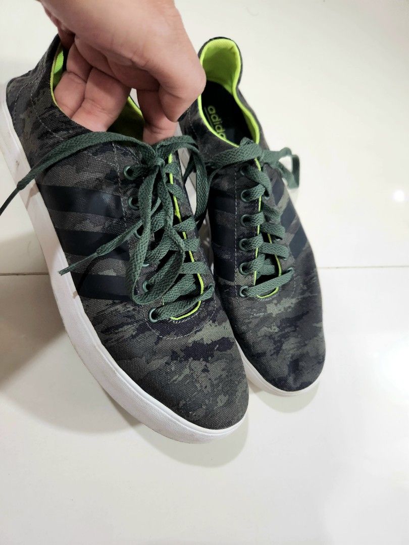 Adidas original top canvas shoes