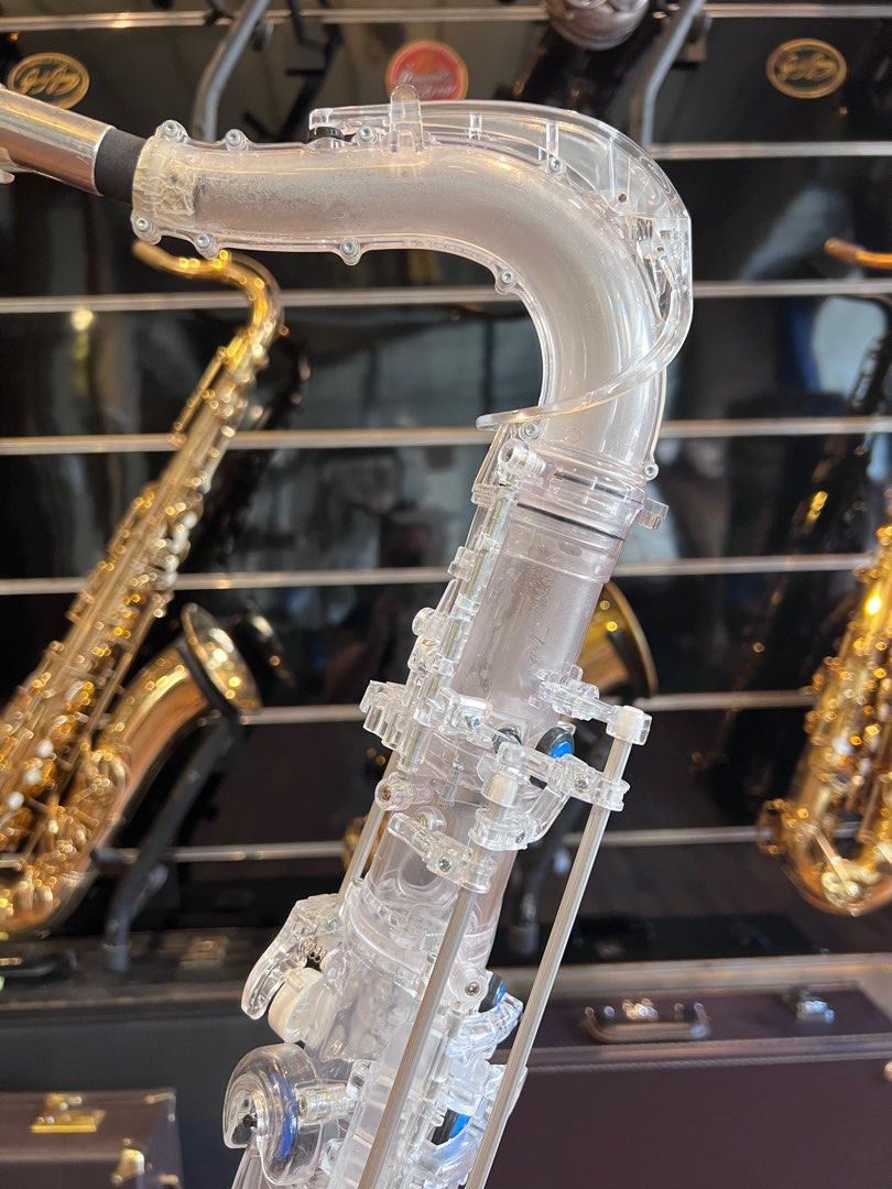 Vibrato Tenor Saxophone, Hobbies & Toys, Music & Media, Musical