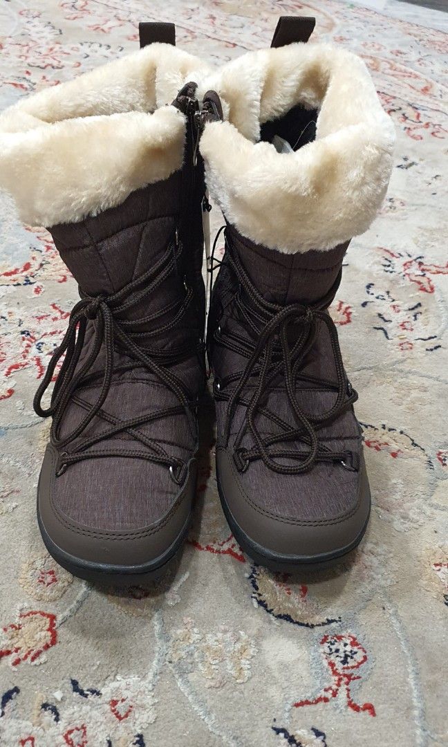Universal traveller winter best sale boots