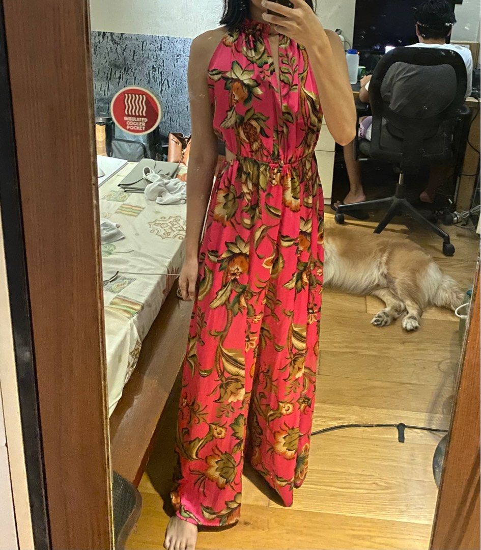 Zara Long Dress/Romper (Category: Rompers) located in Manila. Submitted by kellypickle (Listing ID 1222753034, Image 2). Description: Brand new silk/satin long flowy dress/ romper Never been used Color: pink Very nice and good quality. Good for summer Size: fits XS- large cause its adjustable.