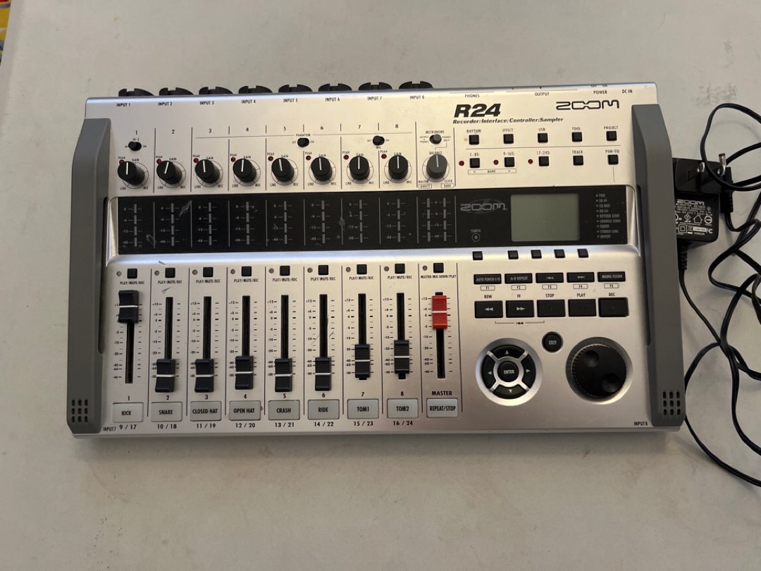 Zoom R24 recorder interface controller sampler, 音響器材, 其他音響