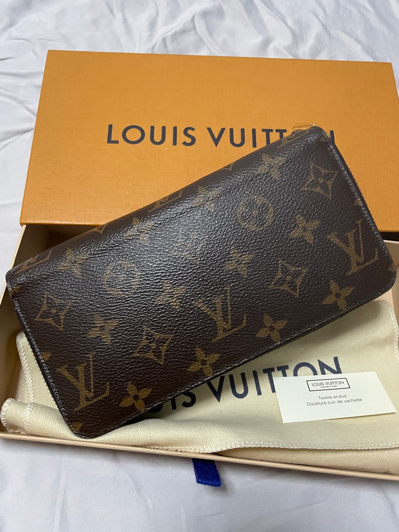 Louis Vuitton zippy wallet M42616(Barley Used) More 1/2 Off What