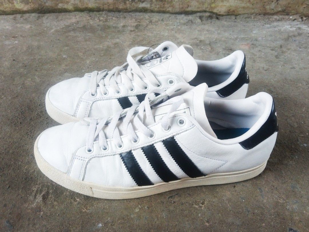Adidas coast star white hotsell
