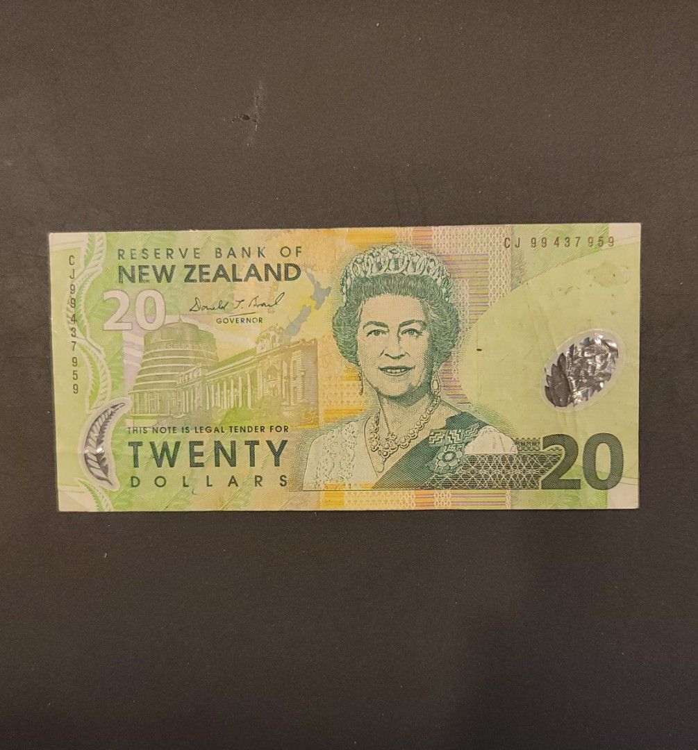 纽西蘭20元紙钞, 書籍、休閒與玩具, 收藏、紀念品, 錢幣、紙鈔在旋轉拍賣