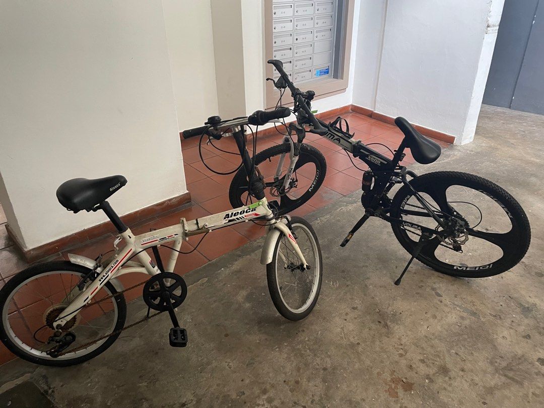 2 Old bicycles sell both Sports Equipment Bicycles Parts
