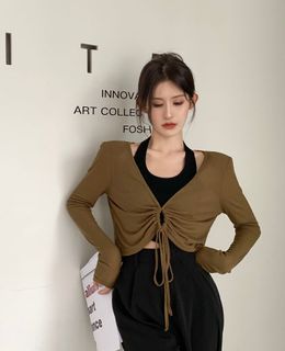 2 piece halter top + ruched long sleeve top - black x brown
