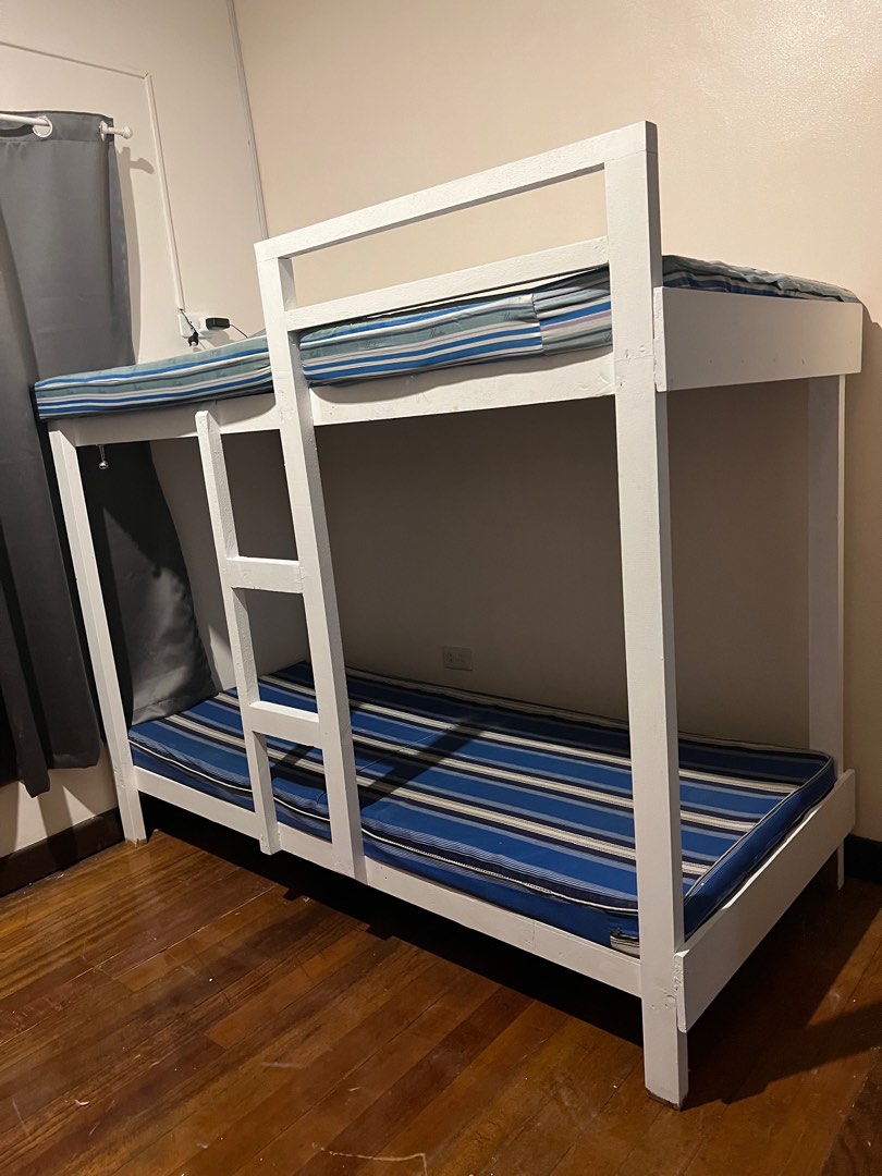 2nd HAND WHITE BUNK BED GOOD AS NEW WITH MATTRESS, Furniture & Home