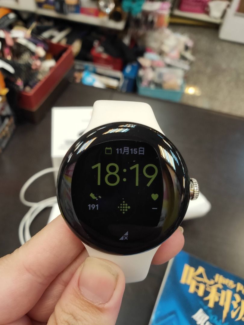 302-盒裝Google Pixel Watch LTE-粉炭白金屬銀不鏽鋼錶殼/粉炭白錶帶附