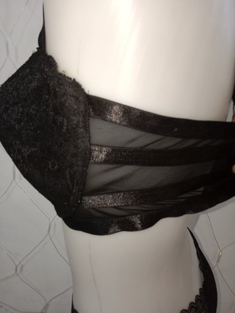 38d bra, Women's Fashion, Undergarments & Loungewear on Carousell