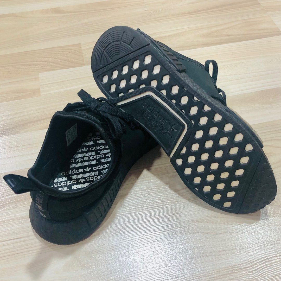 Nmd top r2 neighborhood