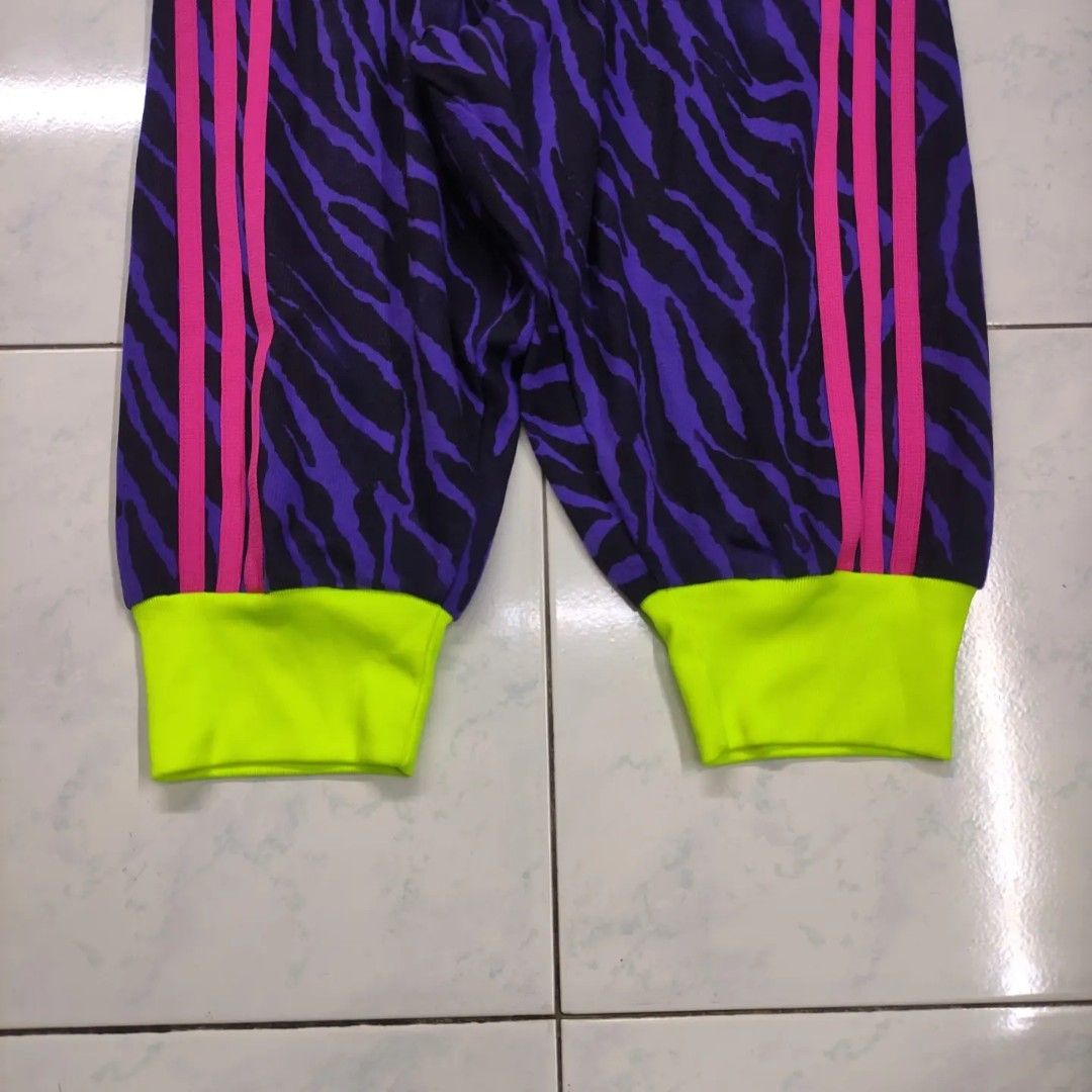 Adidas Relaxed Fit Zebra Design 3 Quarter Pants Purple, Men's Fashion