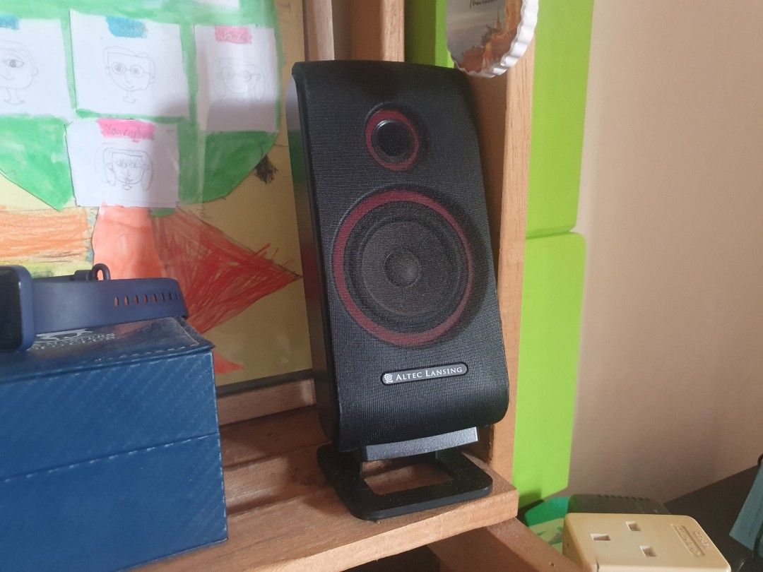 Altec Lansing VS2421 2.1 stereo speakers., Audio, Soundbars, Speakers