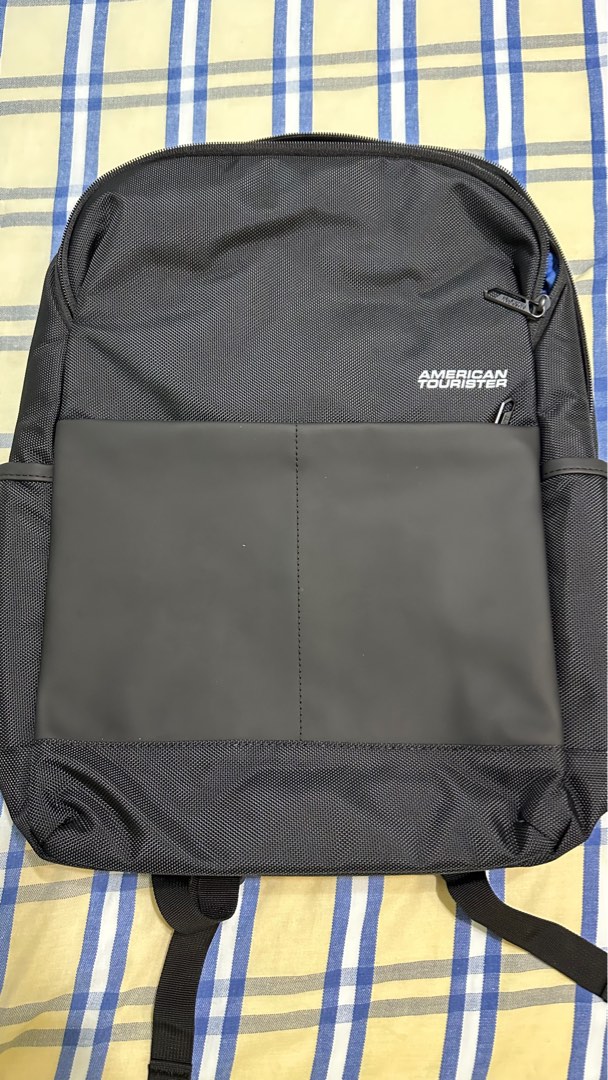 American tourister kamden top