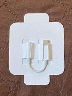 Apple type C to 3.5mm dongle adapter