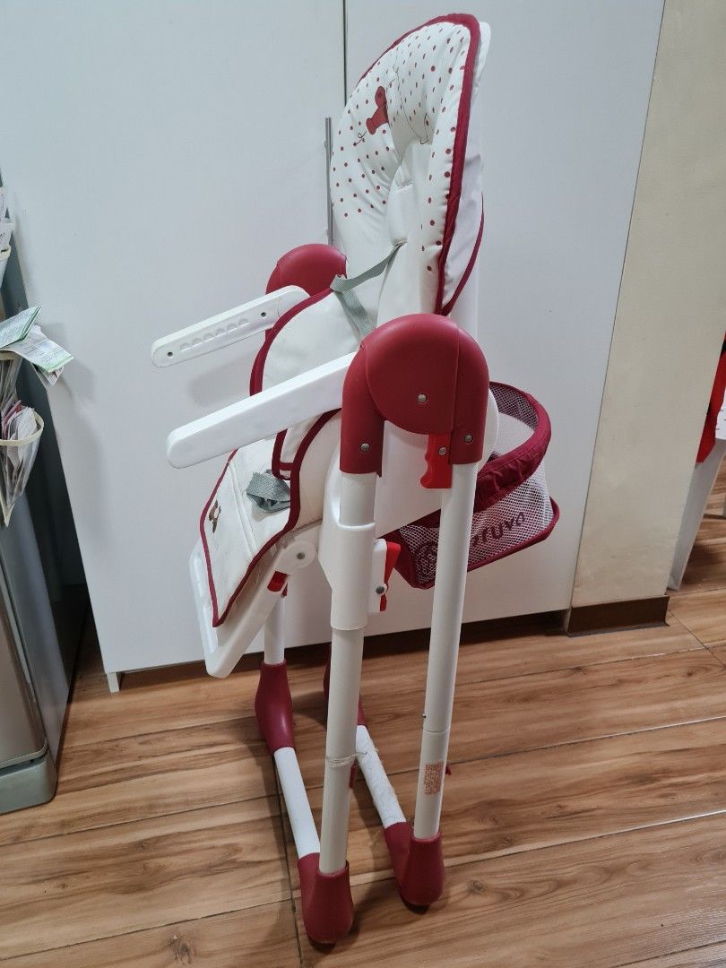 Apruva Deluxe High Chair on Carousell