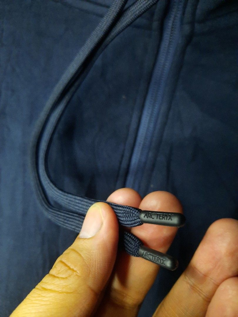 Arc'teryx Bird Emblem Hoodie full zip, Men's Fashion, Coats, Jackets and  Outerwear on Carousell