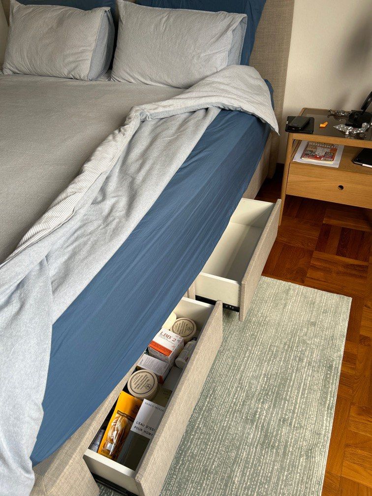 Australian King size bed (with headboard and storage drawers) and