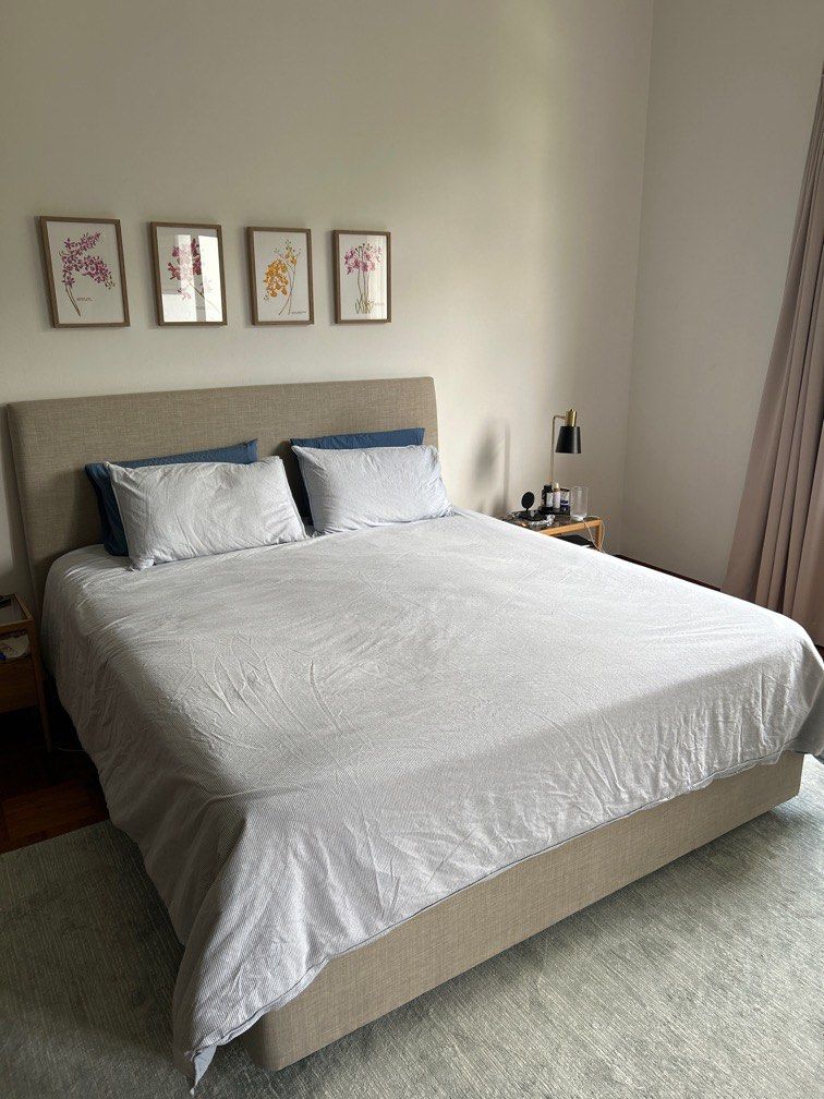 Australian King size bed (with headboard and storage drawers) and