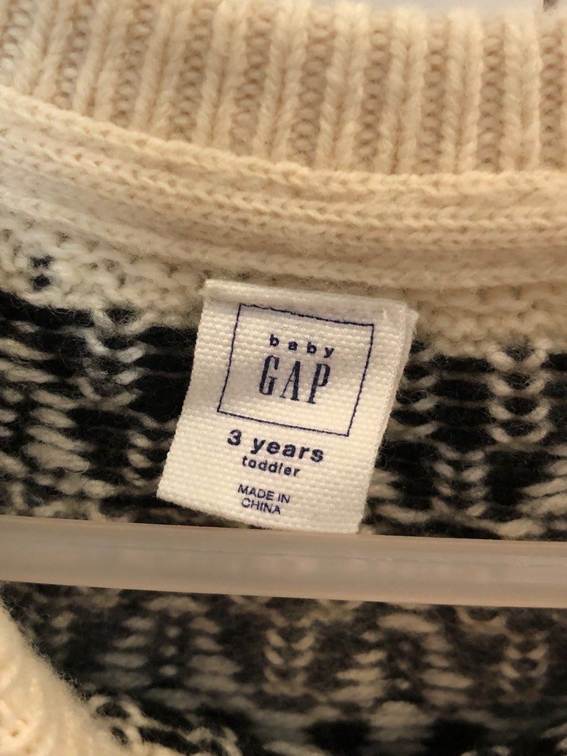 Baby Gap sweater (Category: Babies & Kids Fashion) located in Muntinlupa City. Submitted by tpb586 (Listing ID 1222812845, Image 2). Description: Baby Gap sweater with faux skirt. Perfectly paired with black leggings. Size: 3 years old Shipping via j&t express. Shipping fee c/o buyer. Payment via Gcash..