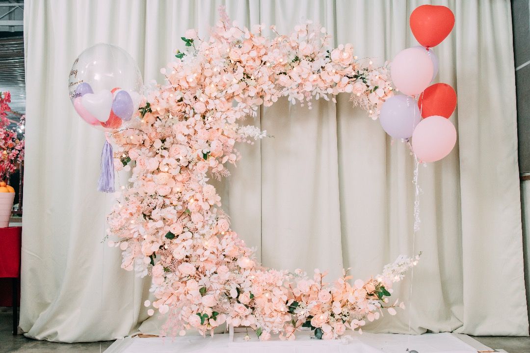 Backdrop Decoration Moon Design, Furniture & Home Living, Home Decor