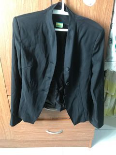 BLACK CORPORATE SUIT OR JACKET