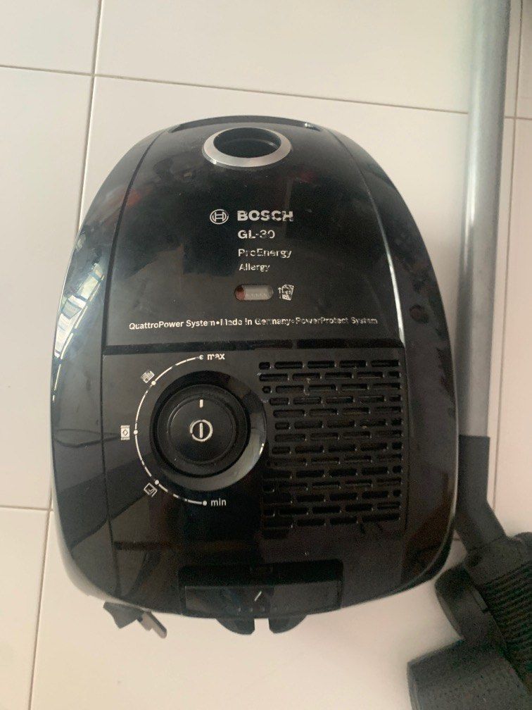 Bosch GL30 Vacuum Cleaner (with free vacuum bags), TV & Home Appliances ...