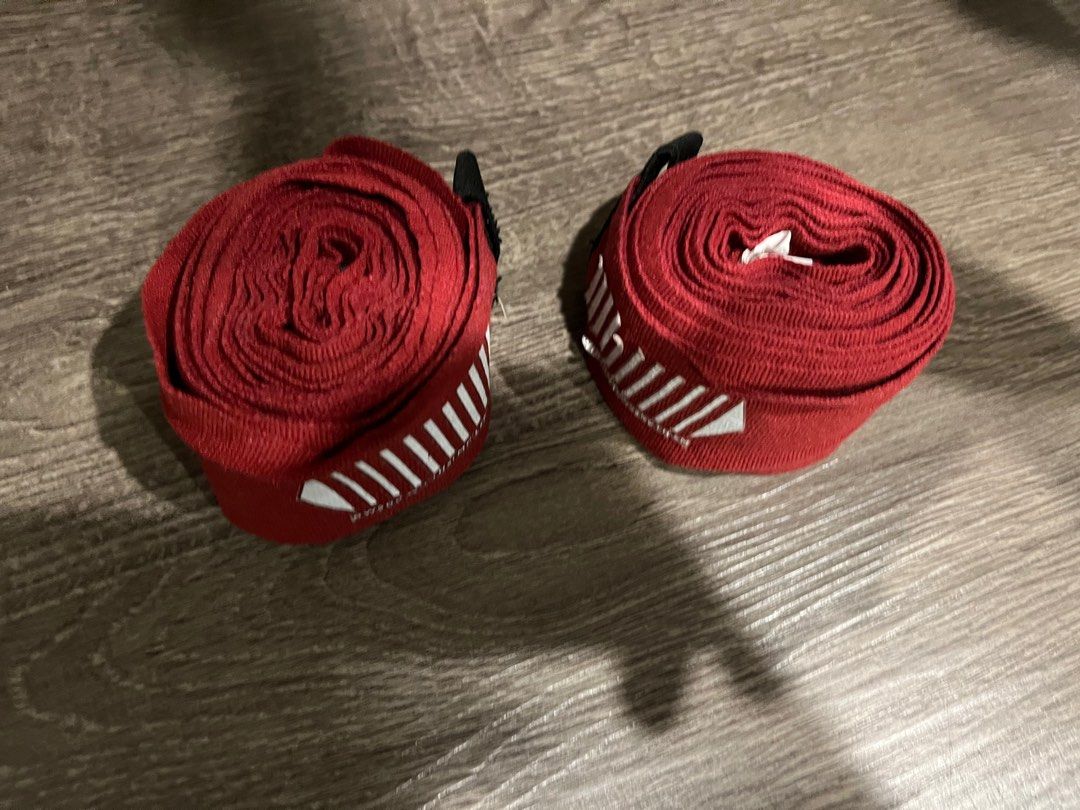 Boxing Wraps for wearing under boxing gloves, Sports Equipment, Other