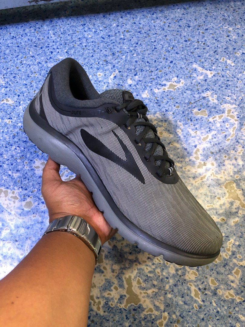 Brooks pureflow mens shop silver