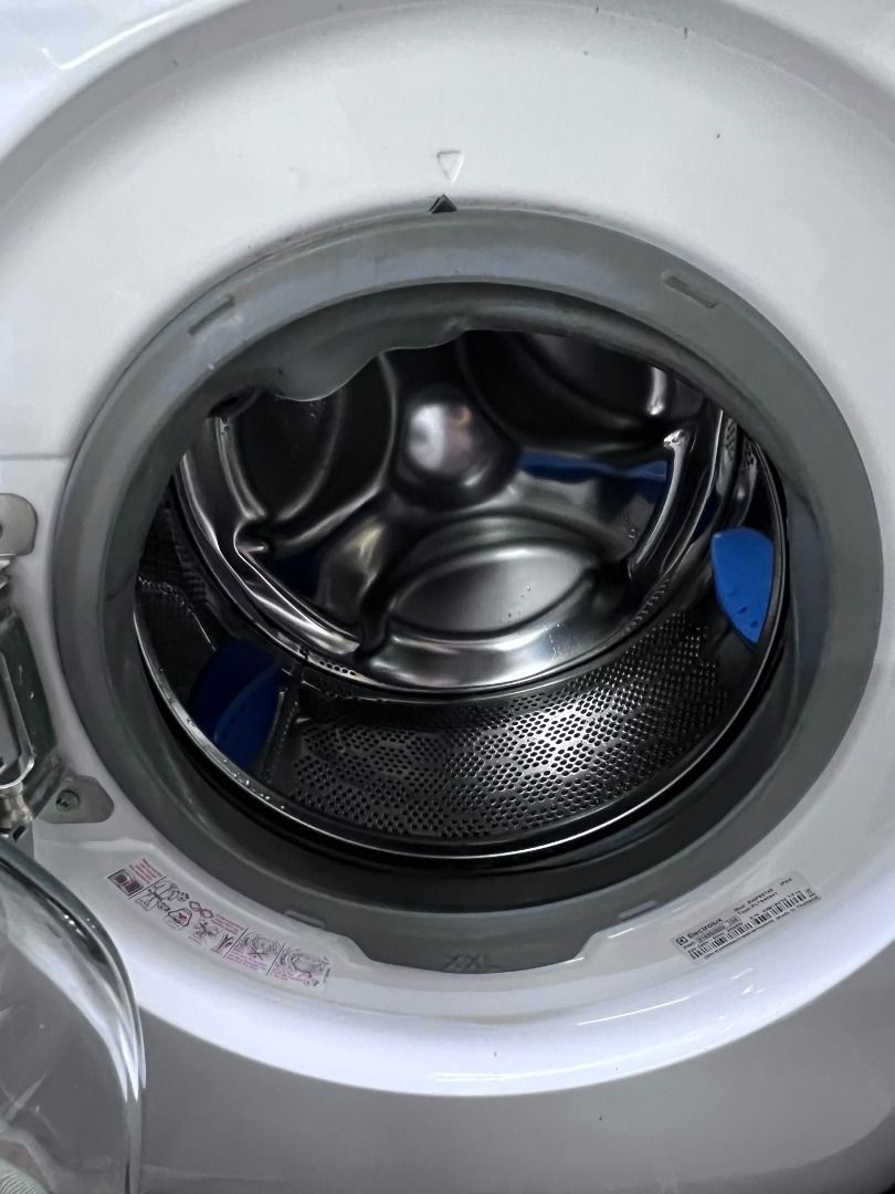 BUY NOW! Electrolux 7.5kg Front Load Washer EWF85743, TV & Home