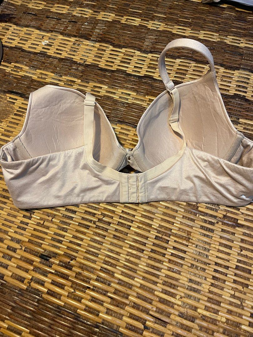 Cacique 44B, Women's Fashion, New Undergarments & Loungewear on Carousell