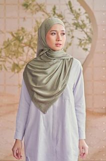 (Category: ) located in . Submitted by aisyahf97 (Listing ID 1222878151, Image 1). Description: .