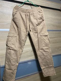 (Category: ) located in . Submitted by topcloset (Listing ID 1222958101, Image 1). Description: .