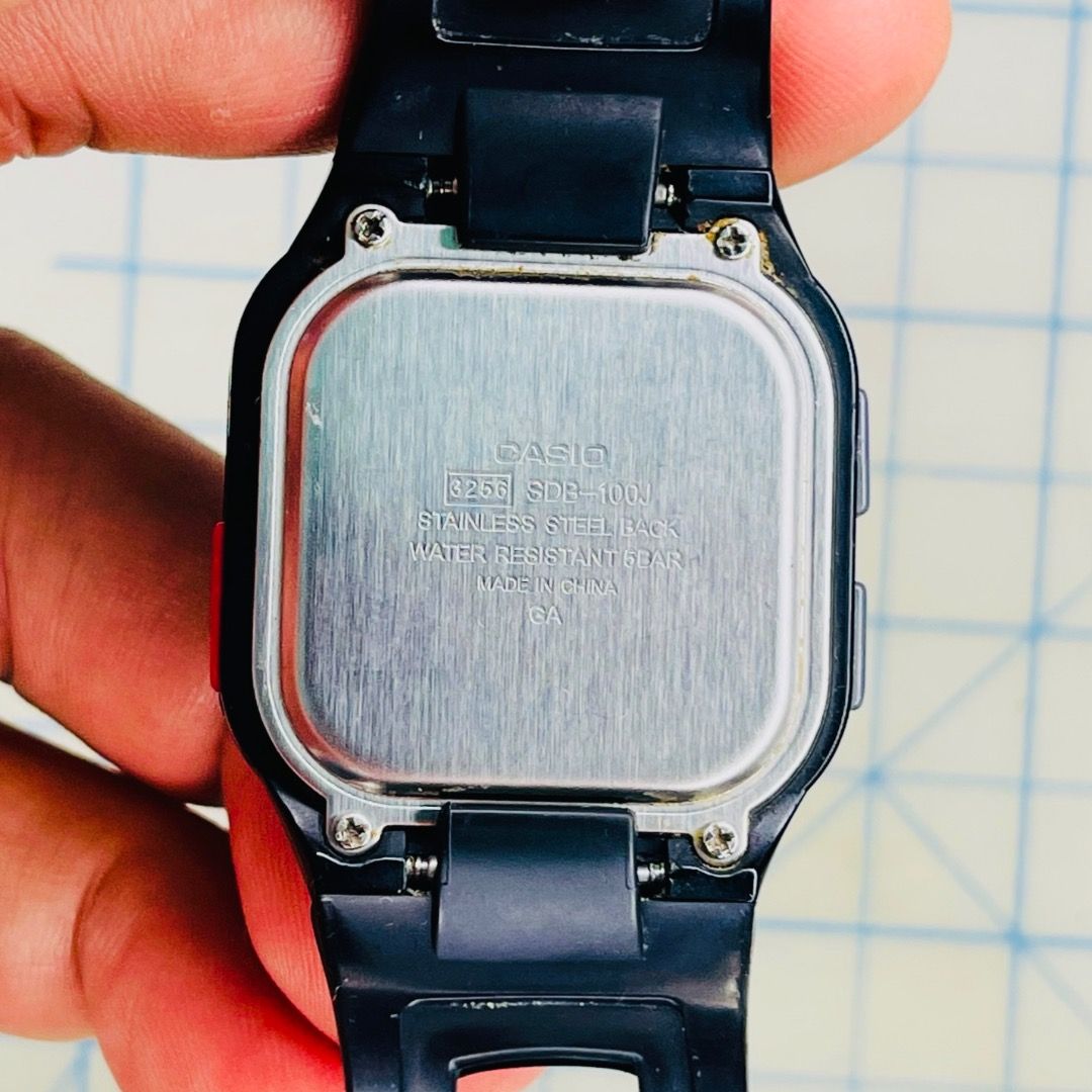 5 bar water resistant casio top