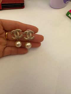(Category: ) located in . Submitted by jojo_coco (Listing ID 1222864849, Image 1). Description: .