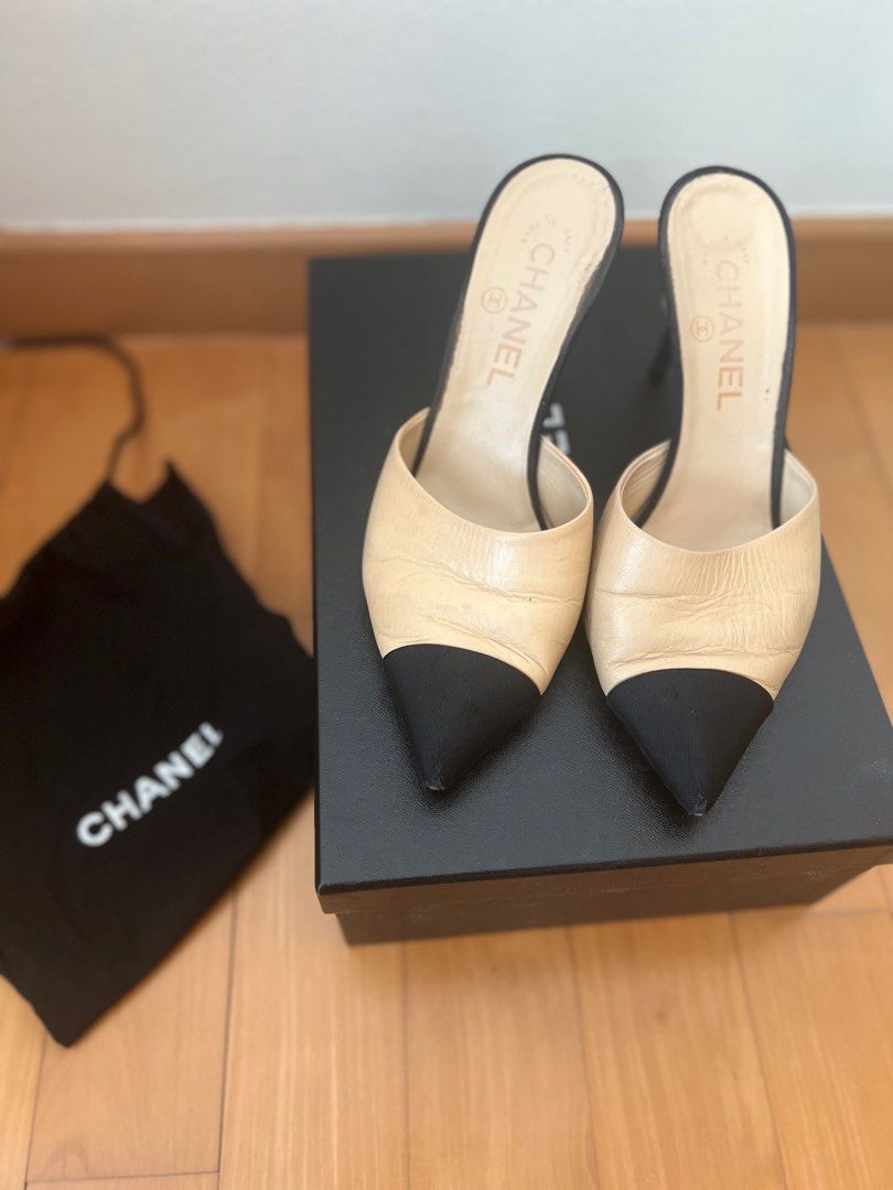 Gold and pearl discount shoes