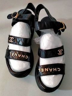 Lightweight Chunky Black Sandals