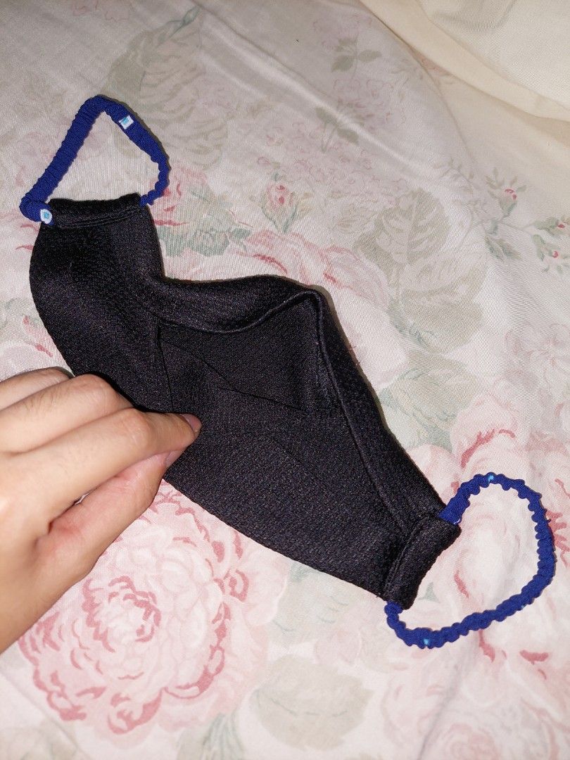 Cloth Facemask (Category: Other Accessories) located in San Juan City. Submitted by _rian (Listing ID 1222944185, Image 3). Description: Color: Black Has a pocket for filter I have 2 of these (P100 each).