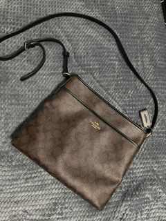 (Category: ) located in . Submitted by stylebreaker (Listing ID 1222824705, Image 1). Description: .
