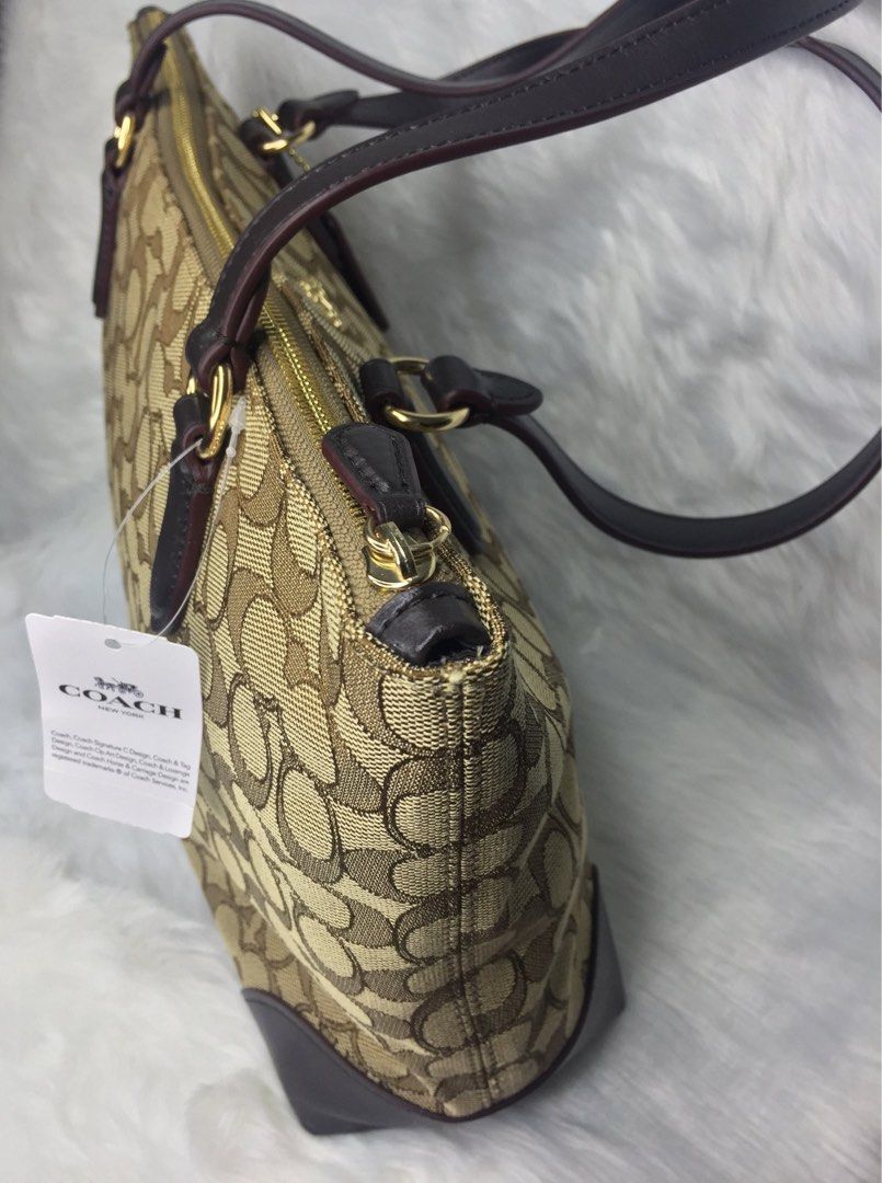 COACH Zip Top Tote in Signature Jacquard F29958 on Carousell