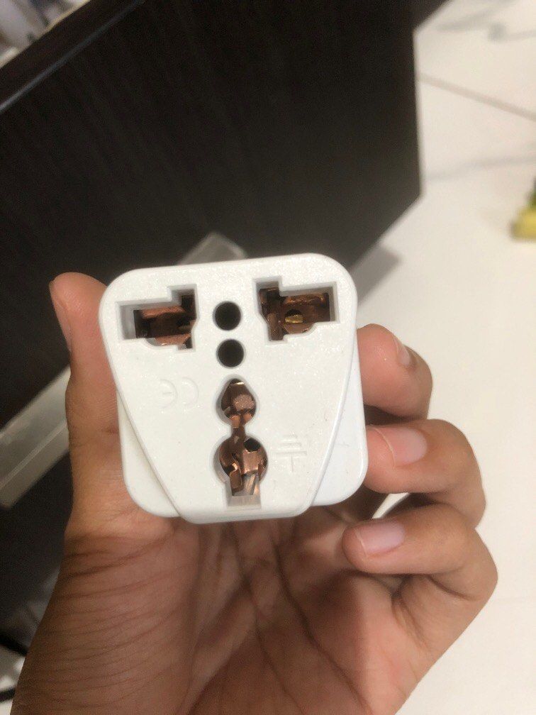 Colokan Listrik Converter Adaptor Sambungan Kaki Tiga 3 Gepeng bulat