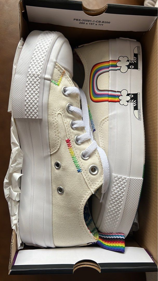 Converse unisex chuck taylor all star lift rainbow print pride
